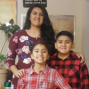 Meet your Posher, Manny